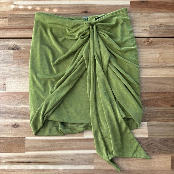 NWT Lulu’s Drape Skirt - Picture 1 of 7